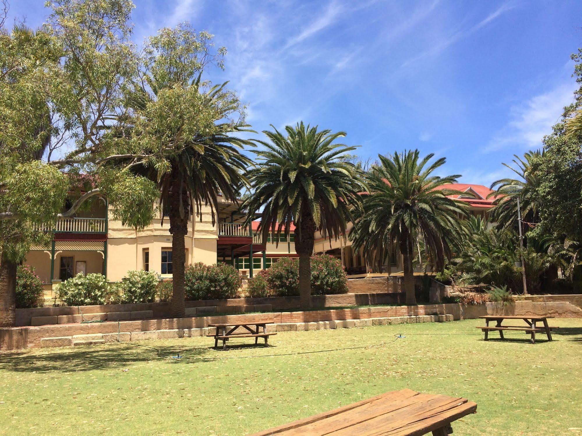 The Priory Hotel Dongara Exterior foto